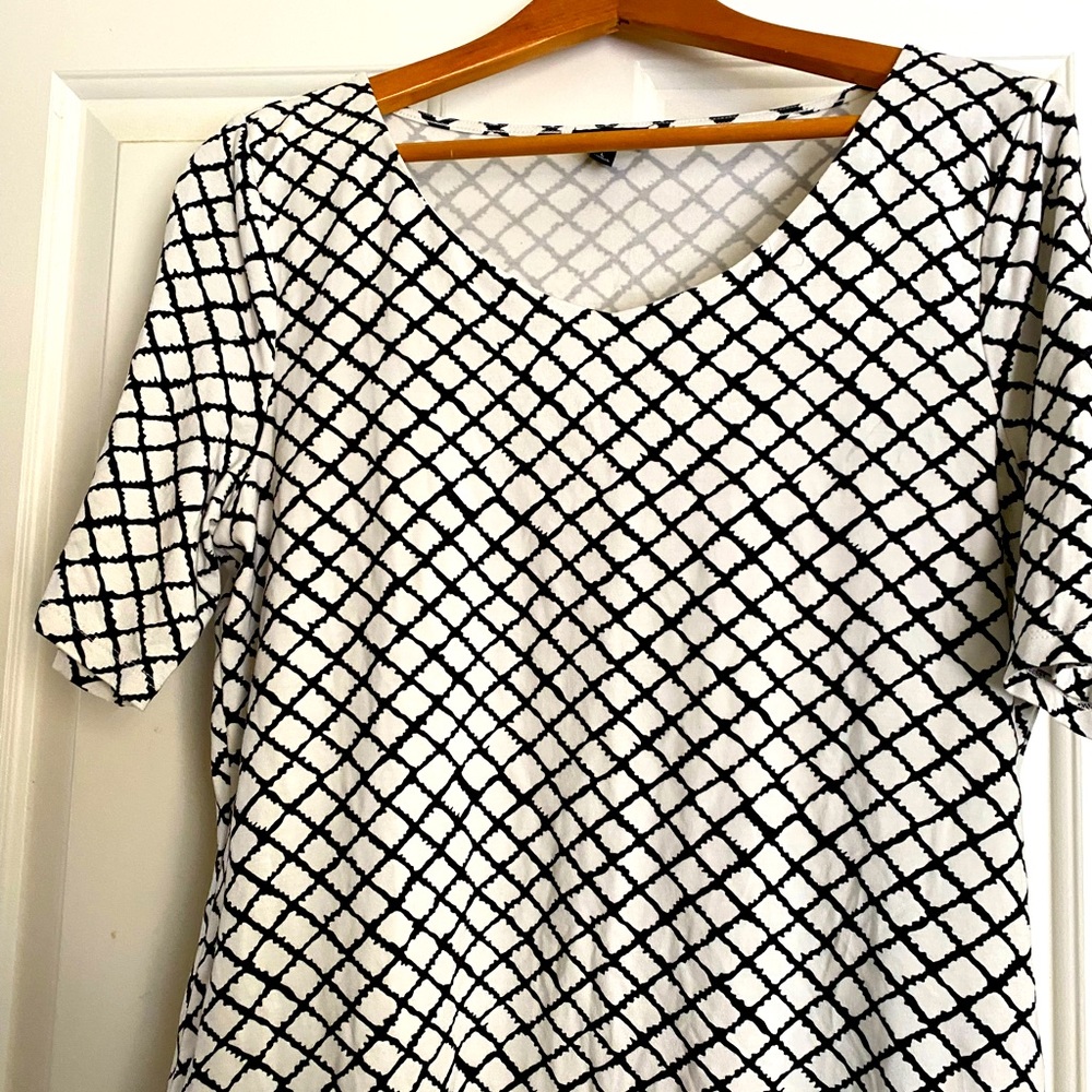 Black and White Short Sleeved Talbots Blouse